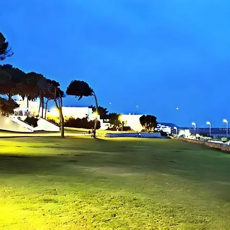 Catolico Cerca Del Mar * Conil De La Frontera